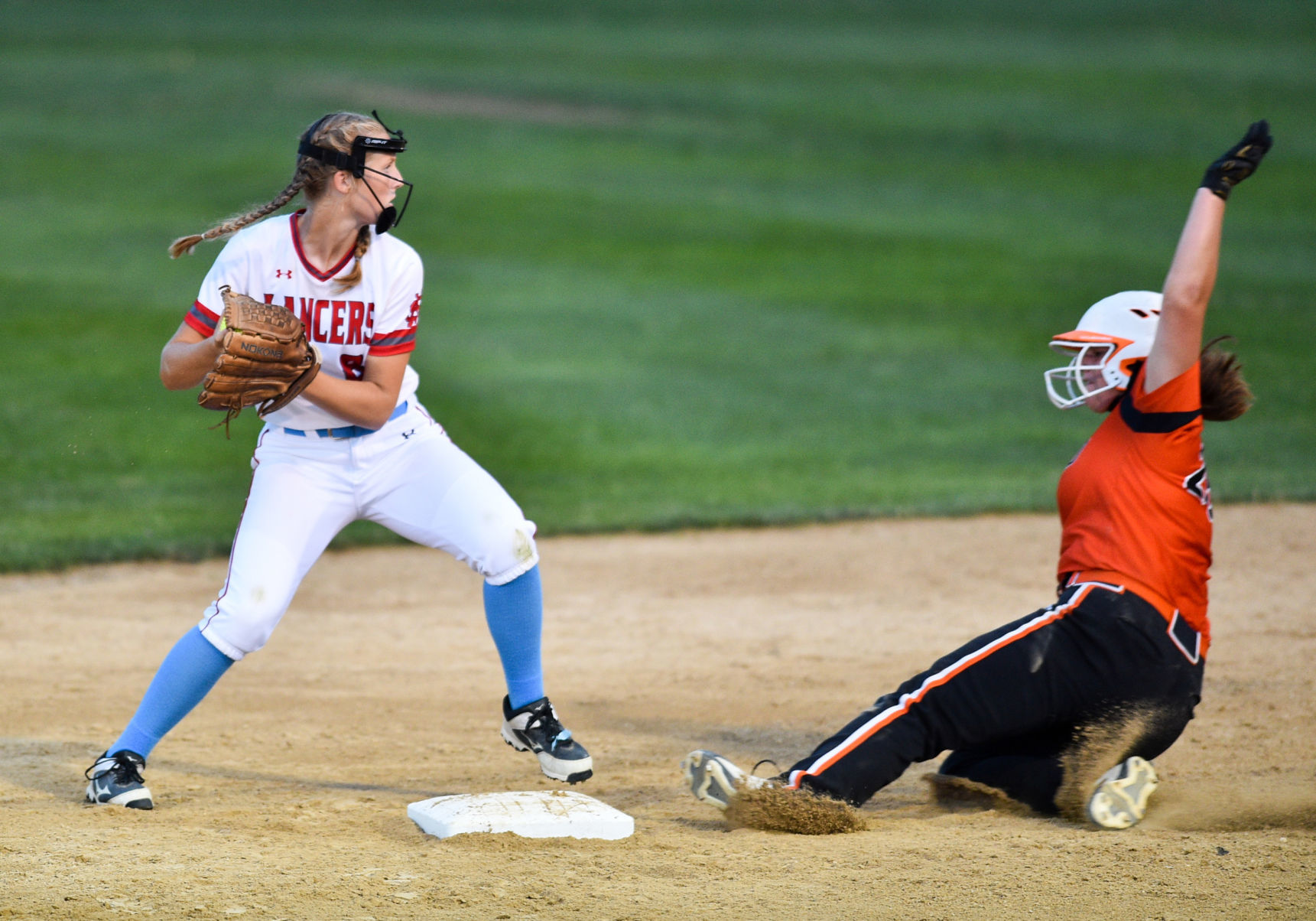071619-qct-spt-regional-softball-074a.jpg